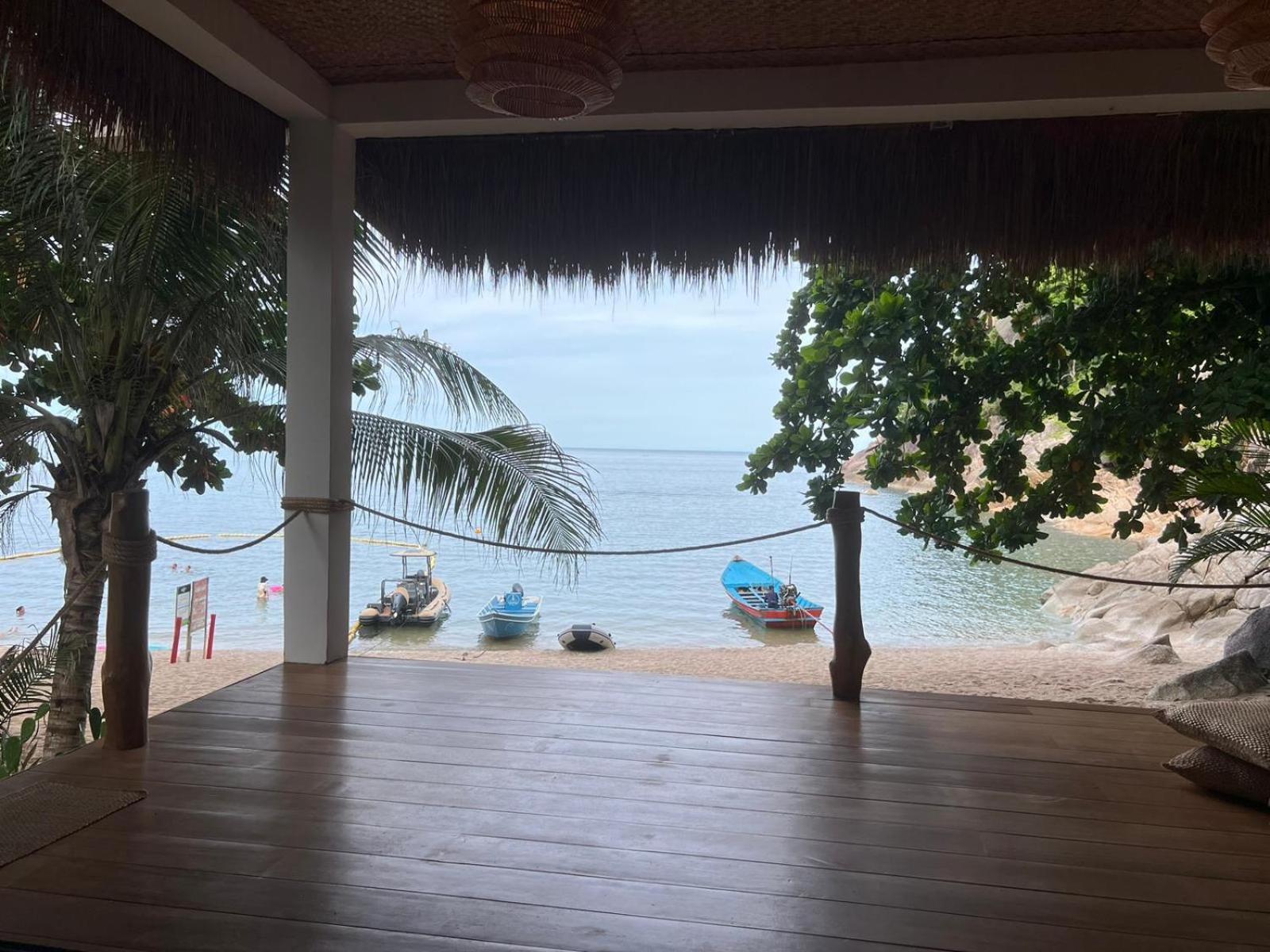 Why Nam Beach Haad Yuan Luaran gambar