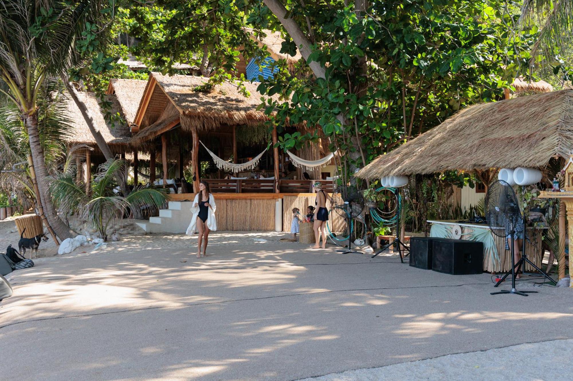 Why Nam Beach Haad Yuan Luaran gambar