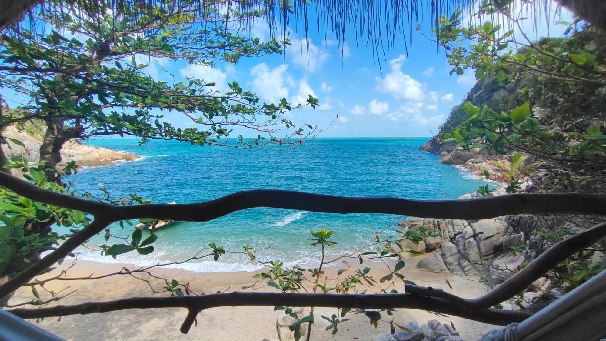 Why Nam Beach Haad Yuan Luaran gambar